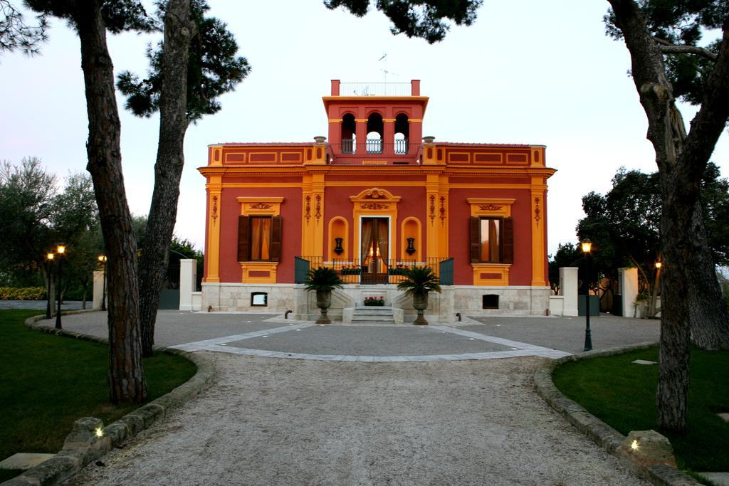 Hotel Terranobile Metaresort Bari Exterior photo